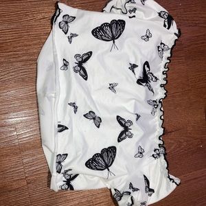 Crop top off shoulder shirt